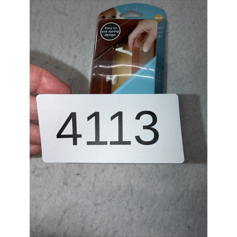 Safety 1st Spring Loaded Cabinet & Drawer Latches ( 10 Pack) NEW 48392